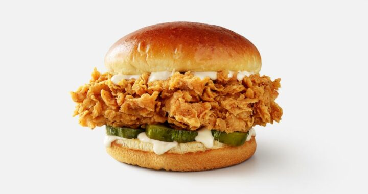 KFC brings new chicken sandwich, announcing that the chain is ‘playing to win’ chicken sandwich wars